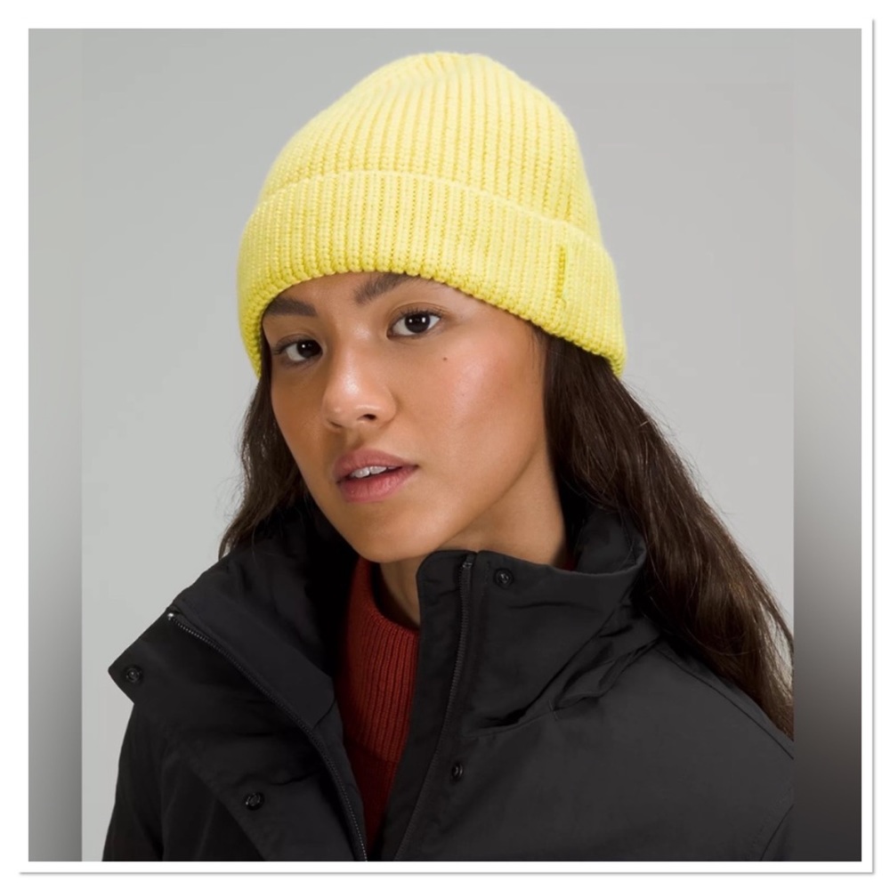 Unisex Lululemon Close-Fit Wool Blend Ribbed Knit Beanie Hat